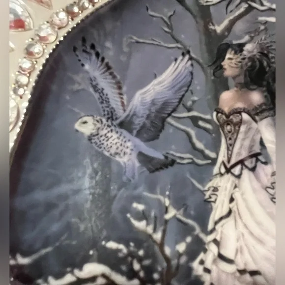 Limited Edition Crystal Enchantments Winter Journey Plate - Picture 5 of 8